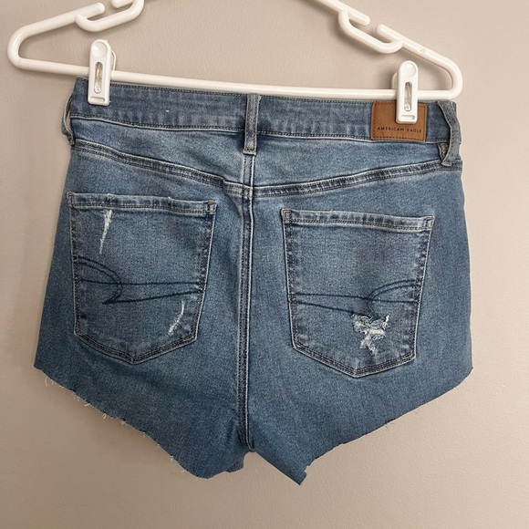 American Eagle Outfitters Super Hi Rise Flare Stretch Distressed Shorts Size 8 - Picture 7 of 7